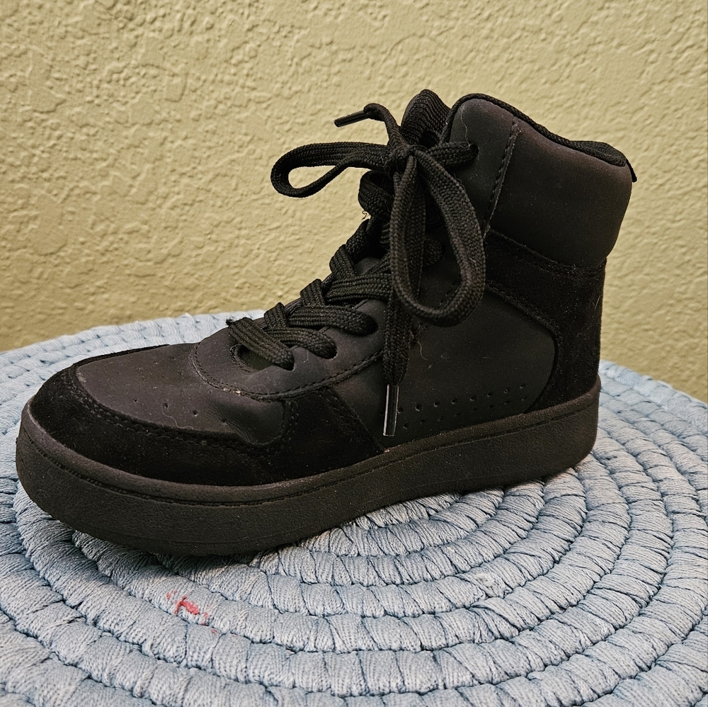 Gap black lace-up rubber soled hightop sneakers Size US 12 kids